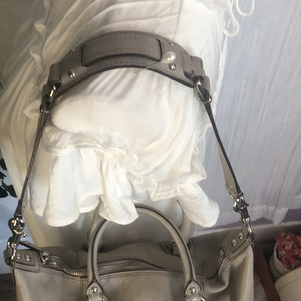 Vtg COACH ASHLEY large satchel tote w/chunky silver hardware & crossbody strap - Picture 4 of 16